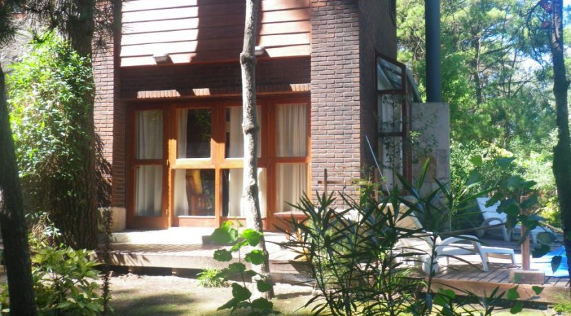 EXTERIOR 4