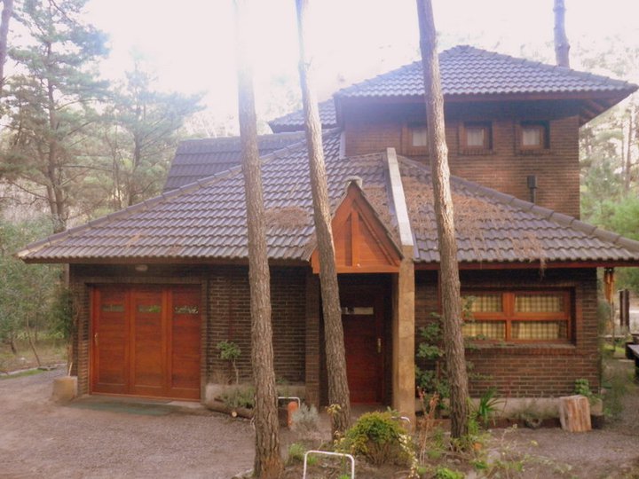 A7189-V7189 CASA EN ALQUILER TEMPORARIO Y EN VENTA – A 350 M/MAR CALLE EL LUCERO Y CRUCERO-MAR DE LAS PAMPAS